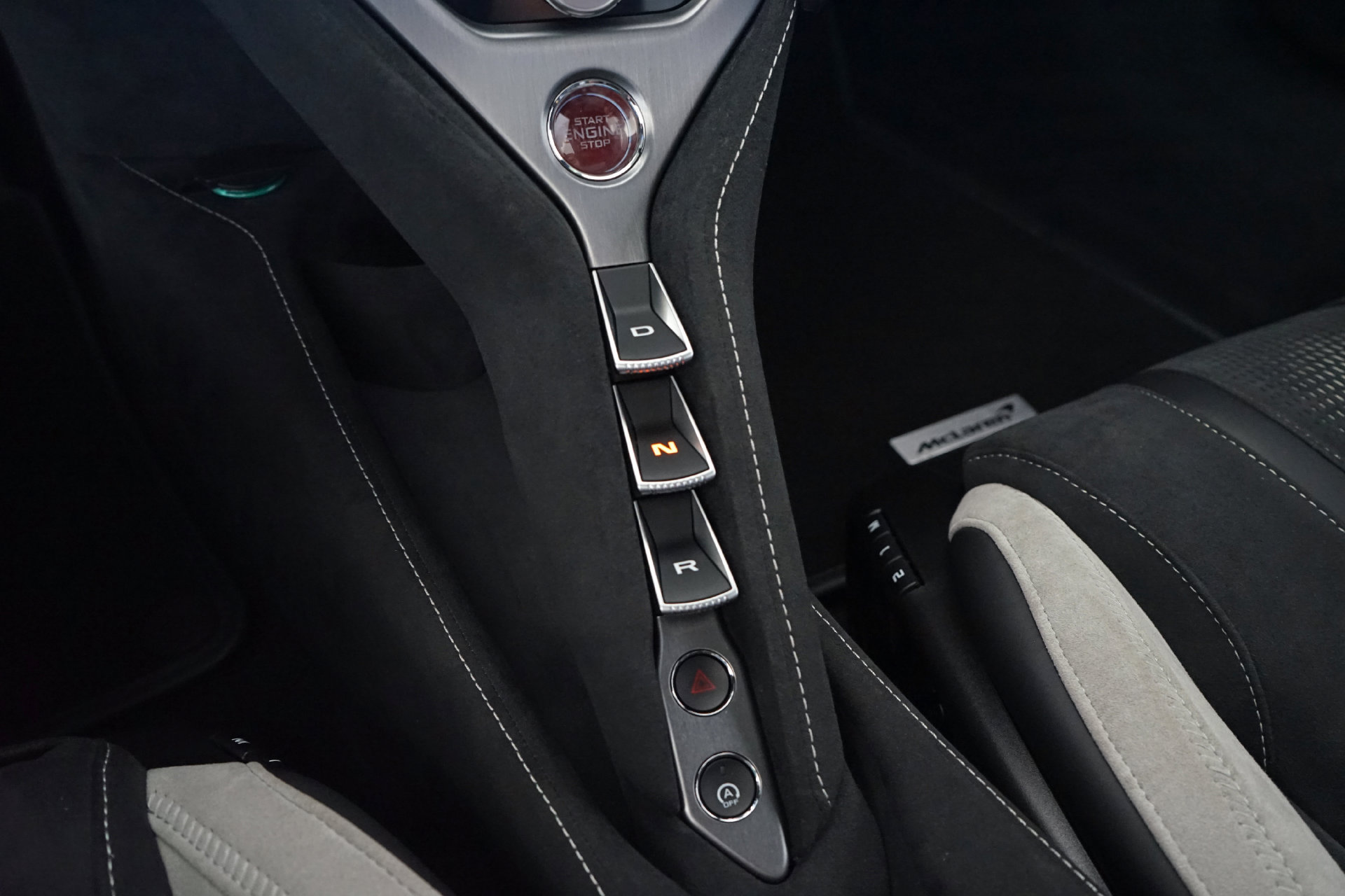 Used 2024 McLaren 750S RWD image 29