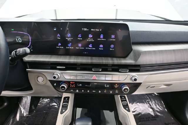 Used 2024 Kia Telluride EX w/ EX Captain's Chair Package AWD/4WD image 26
