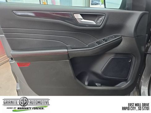 Used 2024 Ford Escape ST-Line AWD/4WD image 11