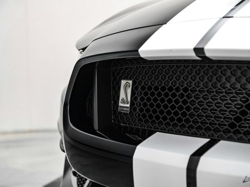 Used 2015 Ford Mustang Shelby GT350 RWD image 31