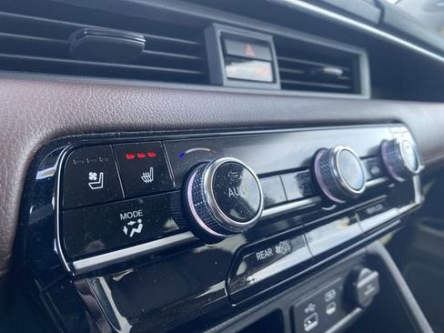 Certified 2024 Honda Pilot Elite image 35