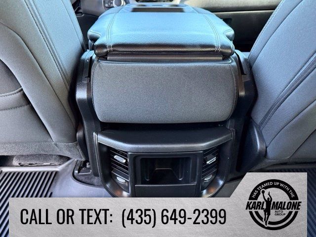 Used 2025 RAM 1500 Warlock AWD/4WD image 30