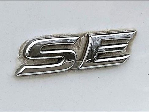 Used 2016 Toyota Camry SE image 14