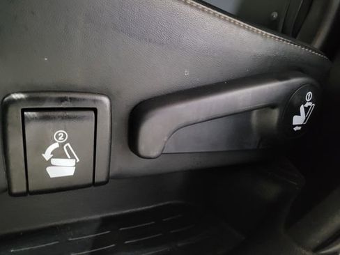 Used 2016 Toyota Highlander XLE image 50