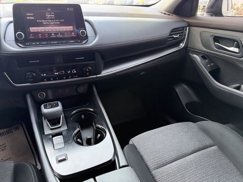 Certified 2023 Nissan Rogue SV image 32