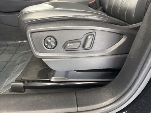 Used 2023 Audi Q5 2.0T Premium Plus image 17