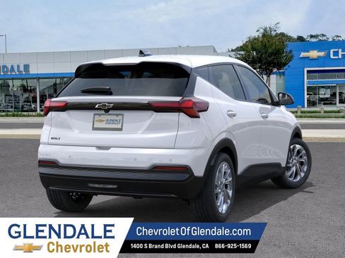 New 2027 Chevrolet Bolt LT w/ Comfort Package FWD image 4