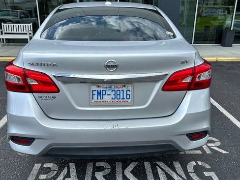 Used 2019 Nissan Sentra SV FWD image 7