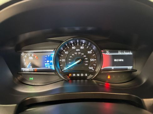 Certified 2018 Ford Explorer Limited FWD image 24