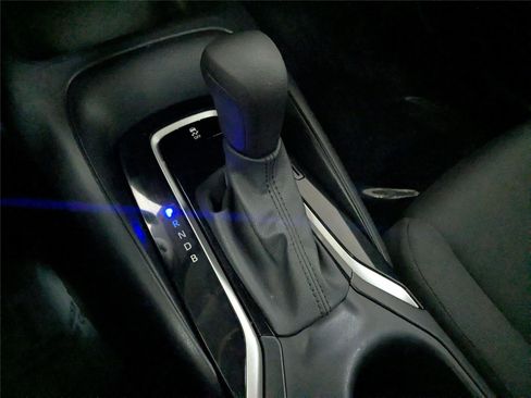 Used 2023 Toyota Corolla LE image 18