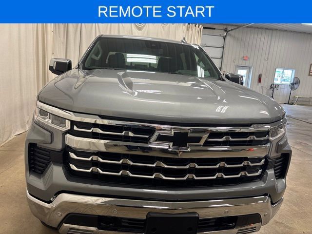 Used 2025 Chevrolet Silverado 1500 LTZ AWD/4WD image 10
