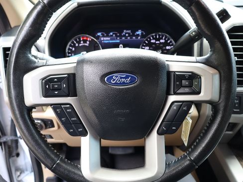 Used 2019 Ford F250 Lariat w/ Lariat Value Package AWD/4WD image 34