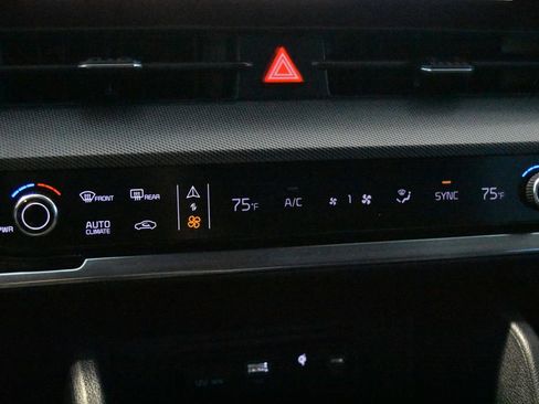 Used 2023 Kia Sportage SX image 13