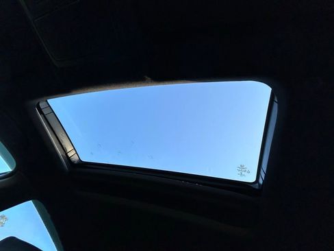 Used 2019 Honda Accord Sport image 31