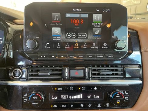 Certified 2024 Nissan Pathfinder Platinum w/ Cargo Package FWD image 17