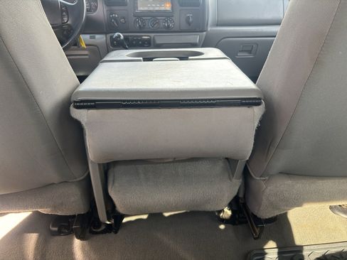 Used 2006 Ford F350 XL image 26