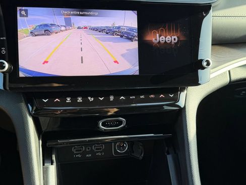 New 2026 Jeep Grand Cherokee Altitude AWD/4WD image 12