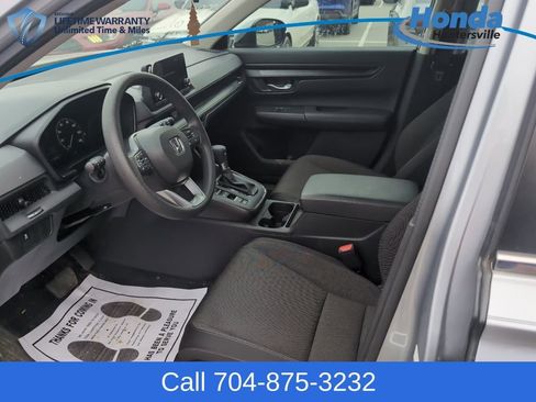 Used 2023 Honda CR-V LX image 13