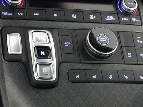 Used 2024 Hyundai Palisade Limited image 43