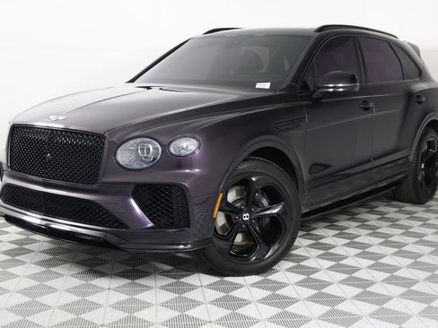 Used 2022 Bentley Bentayga AWD/4WD image 39