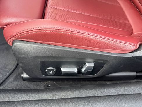 Certified 2023 BMW 430i Coupe w/ M Sport Package RWD image 15
