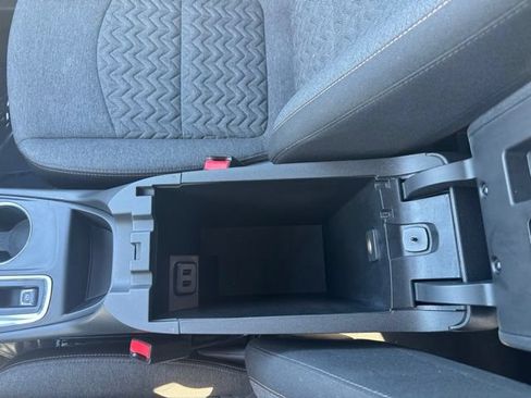 Used 2022 Chevrolet Equinox LT AWD/4WD image 18