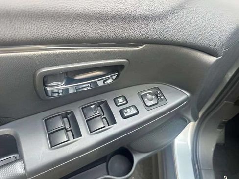 Used 2025 Mitsubishi Outlander Sport ES AWD/4WD image 6