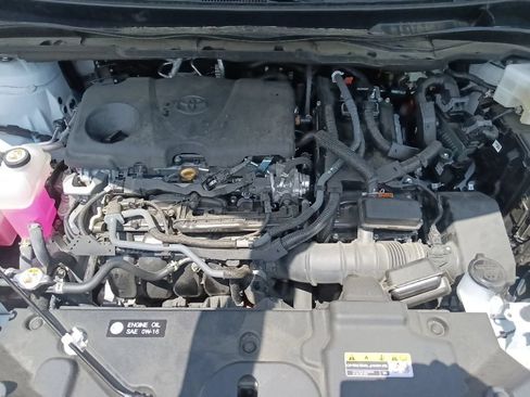Used 2025 Toyota Sienna LE FWD image 36