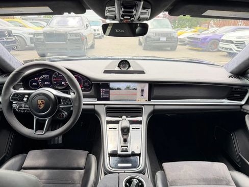 Used 2019 Porsche Panamera GTS AWD/4WD image 20