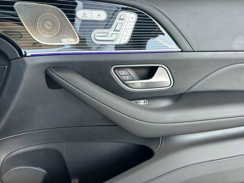 Certified 2024 Mercedes-Benz Maybach GLS 600 4MATIC image 22