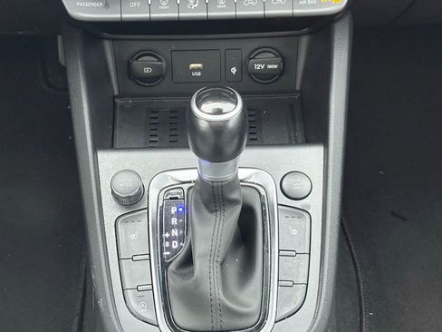 Used 2022 Hyundai Kona SEL w/ Convenience Package image 19