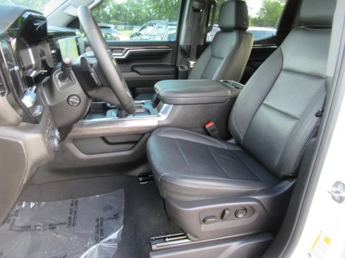 Used 2024 Chevrolet Silverado 1500 LTZ w/ LTZ Premium Package AWD/4WD image 20