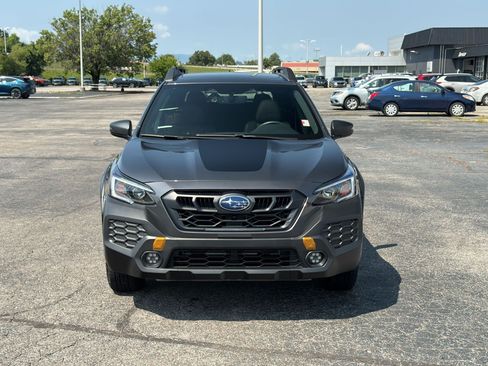 Used 2025 Subaru Outback Wilderness AWD/4WD image 9