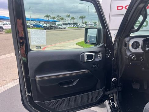 Used 2025 Jeep Wrangler Backcountry 4xe AWD/4WD image 25