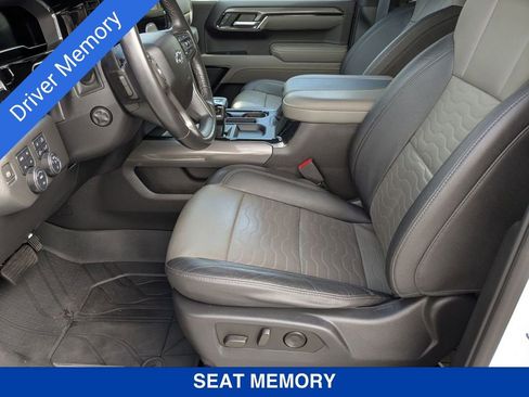 Used 2023 Chevrolet Silverado 1500 ZR2 w/ Technology Package image 16