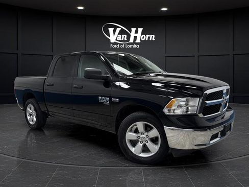 Used 2022 RAM 1500 Classic SLT image 1