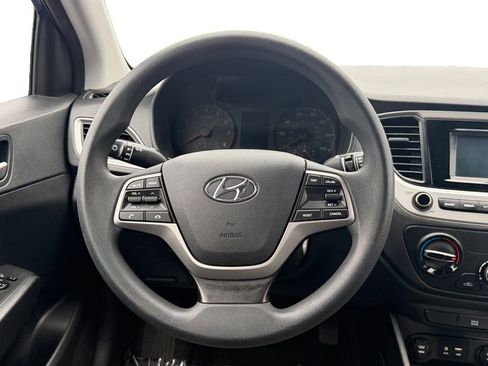 Used 2020 Hyundai Accent SE image 12