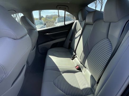 Used 2021 Toyota Camry SE w/ Convenience Package image 21