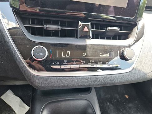 Used 2024 Toyota Corolla LE FWD image 25