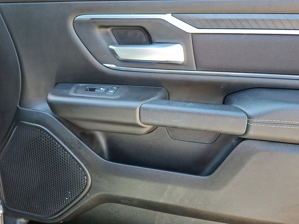 Used 2025 RAM 1500 Big Horn AWD/4WD image 10