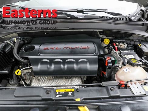 Used 2021 Jeep Renegade Latitude image 7