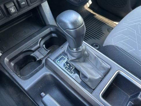 Used 2023 Toyota Tacoma TRD Off-Road w/ Technology Package AWD/4WD image 27