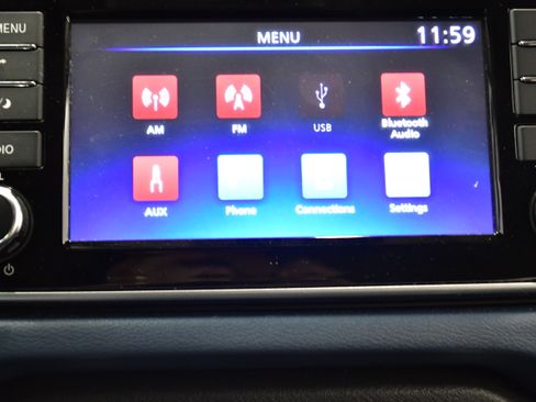 Used 2025 Nissan Versa SV FWD image 22
