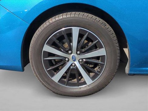 Used 2019 Subaru Impreza 2.0i Premium w/ Eyesight & BSD/Rcta & SRF image 13