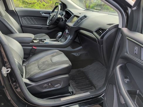 Used 2018 Ford Edge Sport w/ Equipment Group 401A AWD/4WD image 31