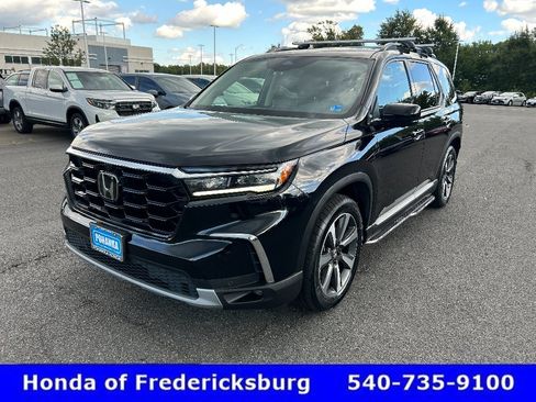 Used 2024 Honda Pilot Elite image 2