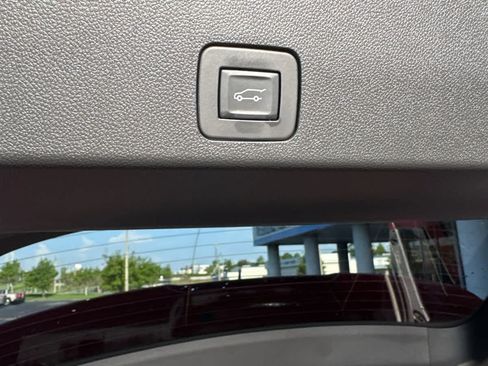 Used 2023 Buick Encore GX Select w/ Experience Buick Package FWD image 8