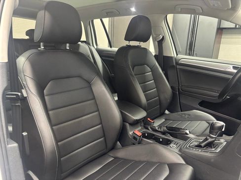 Used 2017 Volkswagen Golf Alltrack SEL AWD/4WD image 26