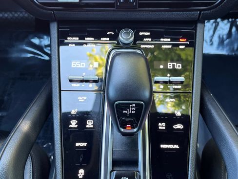 Used 2020 Porsche Cayenne w/ Driver Memory Package AWD/4WD image 20