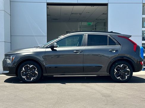 Used 2024 Kia Niro Wind FWD image 7